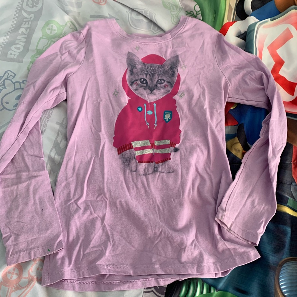 Cat wearing a hoodie long sleeve for girls
